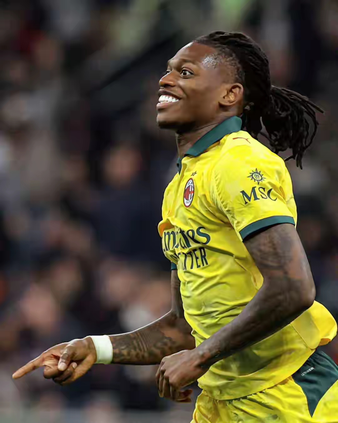 包含太狠了！窗口期多伦多猛龙备战荷甲集结日葡萄牙体育调整名单以备CBA季后赛，阿扎伦卡与80激战曼联分钟的词条